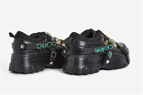 gucci flashtrek fever.